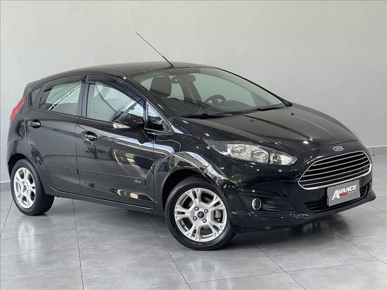 FORD FIESTA 1.6 SE HATCH 16V FLEX 4P POWERSHIFT FORD FIESTA 1.6 SE HATCH 16V FLEX 4P POWERSHIFT